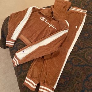 Champion chestnut corduroy sweat outfit. Great for fall!